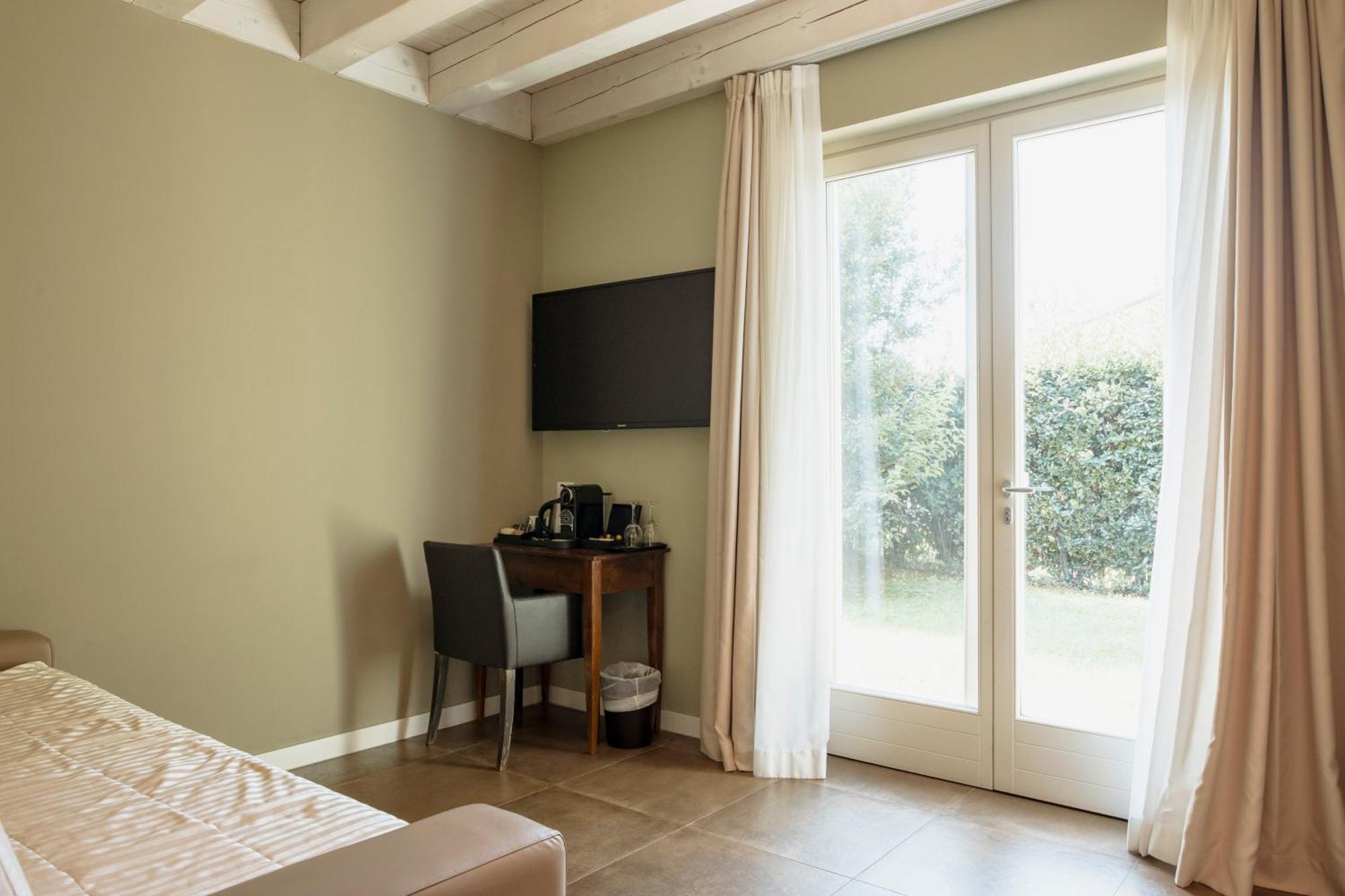 Le Greghe Suites Lazise Exterior foto